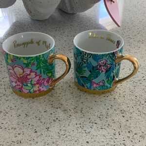 Lilly Pulitzer Floral Gold-Handled Mugs Set.